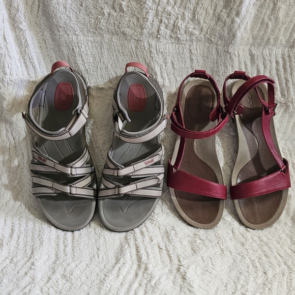 Teva Sandals Comfortable Strappy Design - Picture 4 of 9